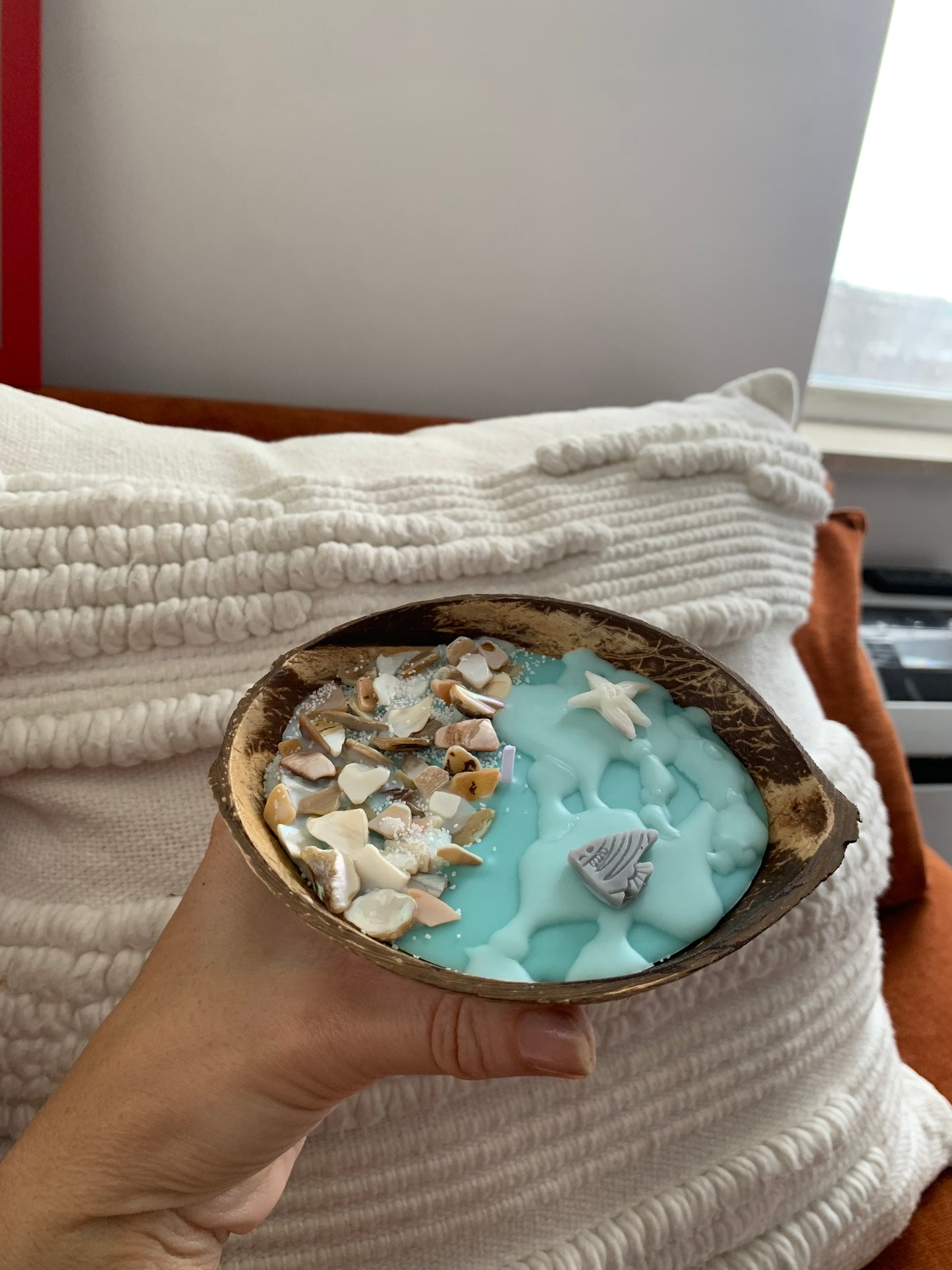 Coconut shell candle |Home decor | Beach candle | Unique | Gift | Ocean breeze scent | Beach lover | Unique gifts | Coconut soy candles | Ocean lover gift | Housewarming | Birthday